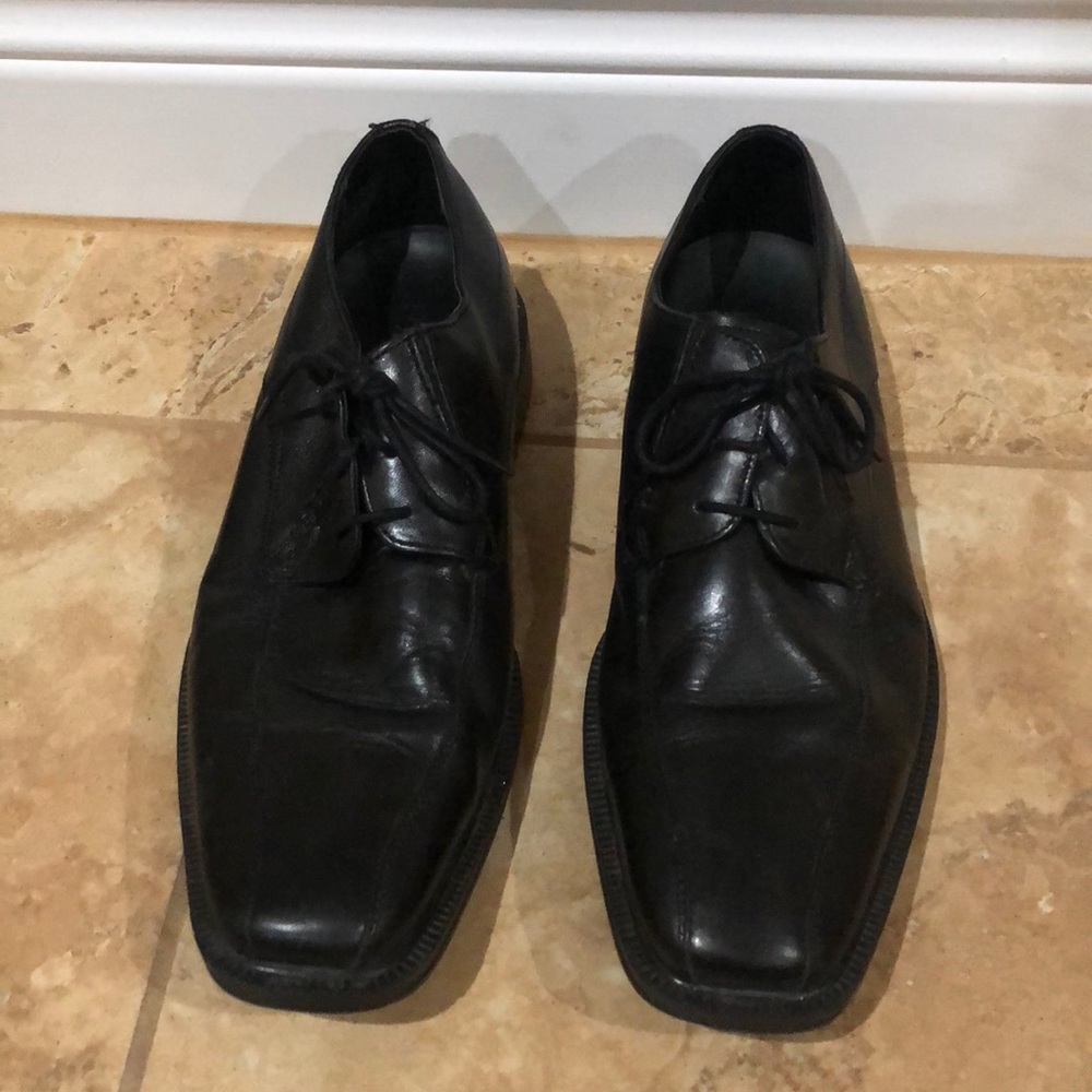 Franco Fortini dress shoes